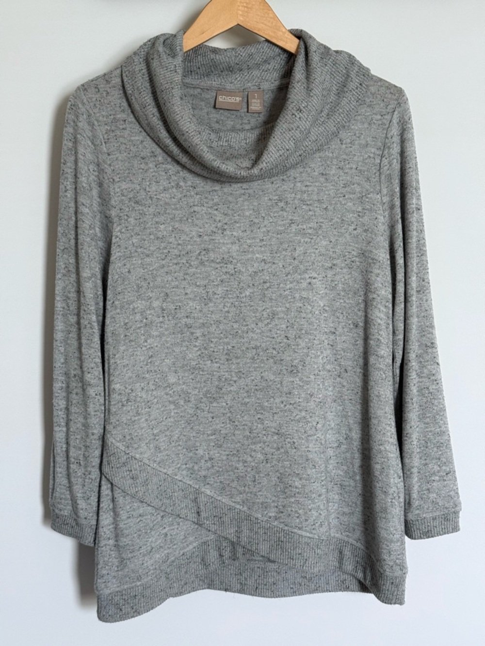 Chico’s Grey Heathered Cowl Neck Crossover Hem Long Sleeve Sweater 1 Medium